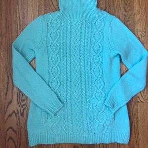 Light blue Vineyard Vines Turtleneck with pockets